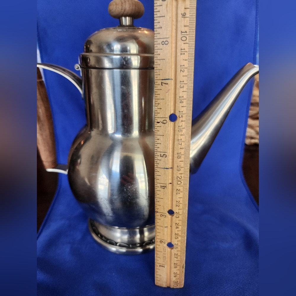 Vintage Danish Modern Oneida 18-8 Stainless Coffee Server with Teak Wood Handle - Picture 10 of 10